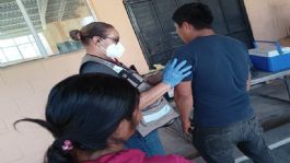 Foto que representa a Prevención: Salud Sonora refuerza acciones de vacunación en la población migrante de campos agrícolas