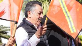 Foto que representa a Lamarque Cano da banderazo a obras de rehabilitación y pavimentación en Esperanza