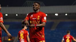 Foto que representa a ¡Imparable! Quiñones anota hat-trick y acecha a CR7 en liderato de goleo en la liga árabe