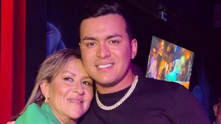 Mery Galeano y su hijo