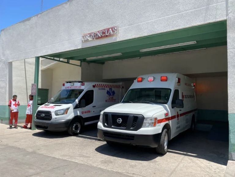 Embisten a elemento de Tránsito en Nogales, Sonora.