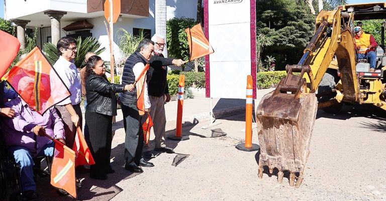 Lamarque Cano inicia obras de rehabilitación y pavimentación en calle Álvaro Obregón de Esperanza