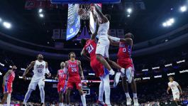 Foto que representa a NBA: Los Cavaliers remontan y le sacan el triunfo a los 76ers como visitantes