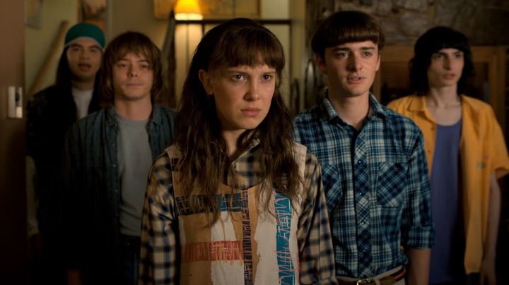 Directora de 'Stranger Things' rompe el silencio y finalmente revela si el final fue escrito por la IA