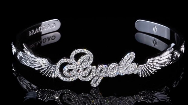 Joya que supuestamente compró Ángela Aguilar 