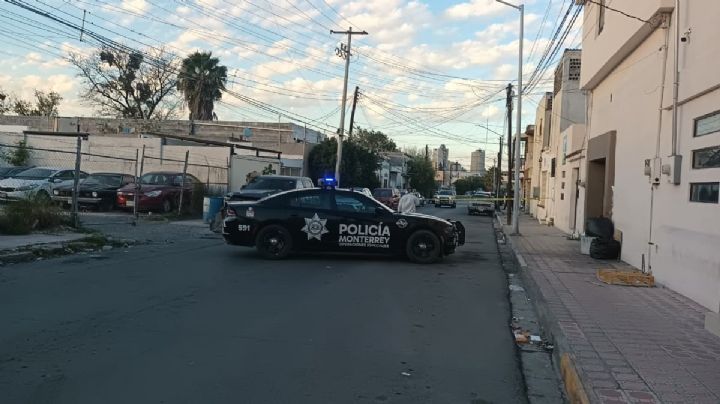 ATAQUE ARMADO en Monterrey deja un hombre MUERTO y otro más herido; esto se sabe