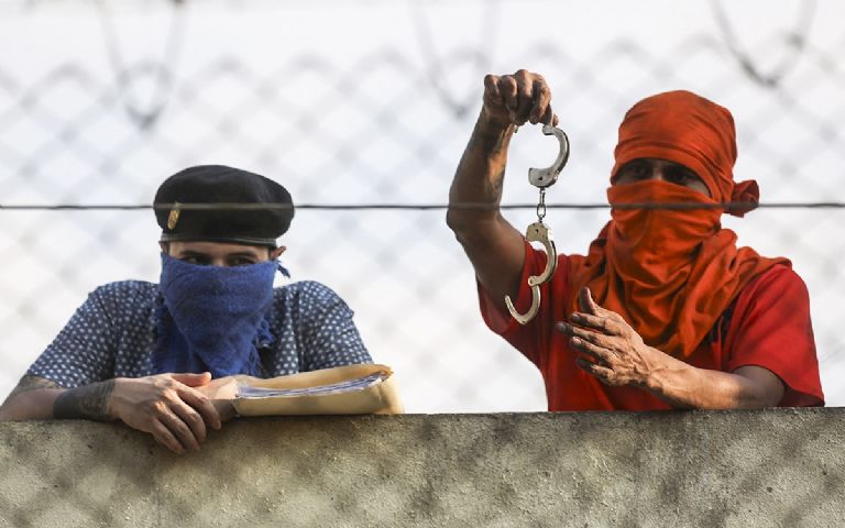 Los motines se reportaron este sábado en diferentes cárceles. Foto: Twitter