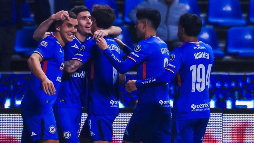 Cruz Azul sufre de más: Vence al Puebla con polémica por el VAR y un hombre más en todo el partido