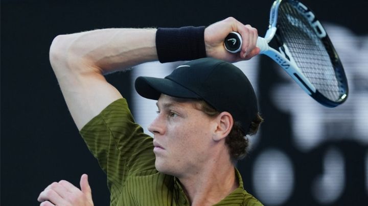Mete miedo: Jannik Sinner ni se despeina en su debut en el Abierto de Australia