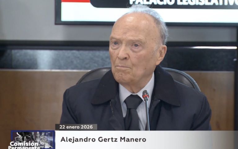 Alejandro Gertz Manero, exfiscal de la República, comparece en San Lázaro. Foto: Facebook