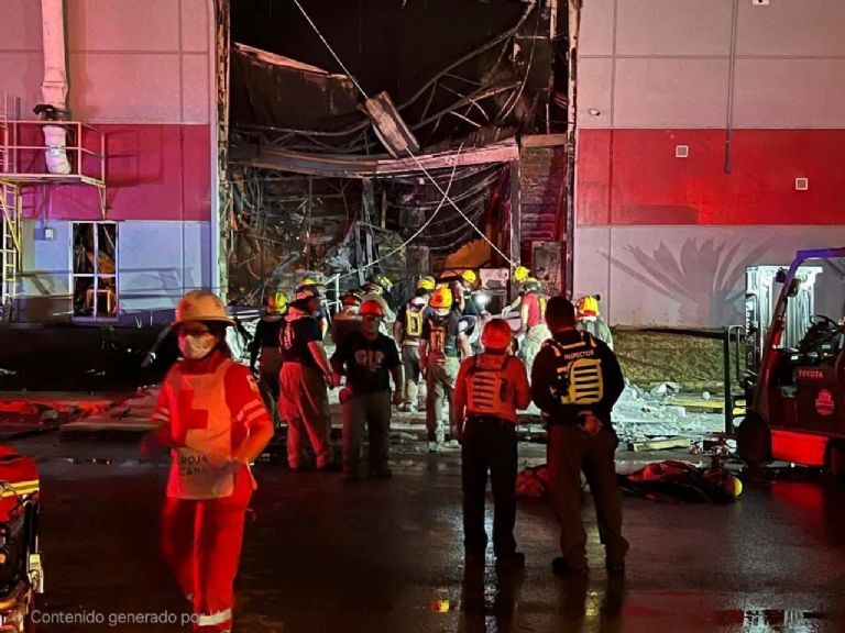 Murieron tres bomberos 