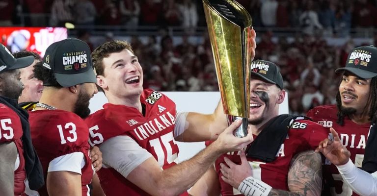 Mendoza coronó una campaña de ensueño con Indiana