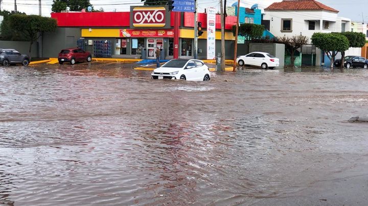 (FOTOS) Lluvias dejan caos en Cajeme: Encharcamientos afectan vialidades y obras en proceso
