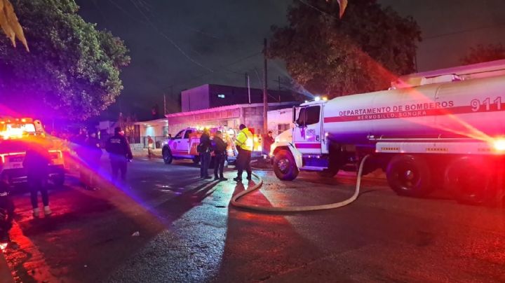 Voraz INCENDIO nocturno en vivienda de Sonora desata pánico y moviliza a los Bomberos