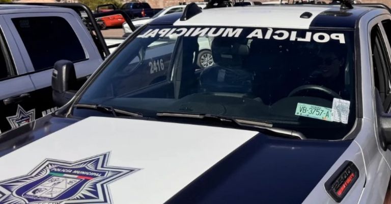 Detienen a hombre por agredir a su madre y hermana en la colonia Altamira de Nogales, Sonora.