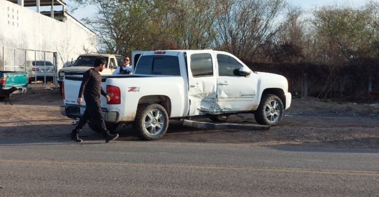 Accidente en la carretera Guamúchil-Mocorito deja dos mujeres gravemente lesionadas.