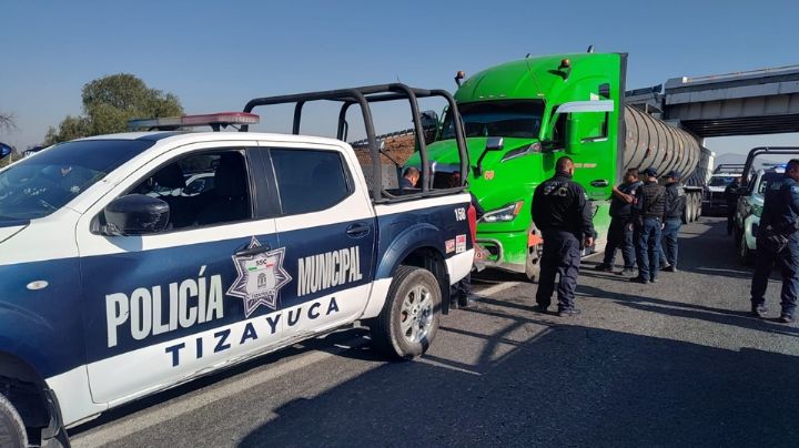 VIDEO: Fuerte persecución con pipa robada deja un hombre detenido en carretera CDMX-Pachuca