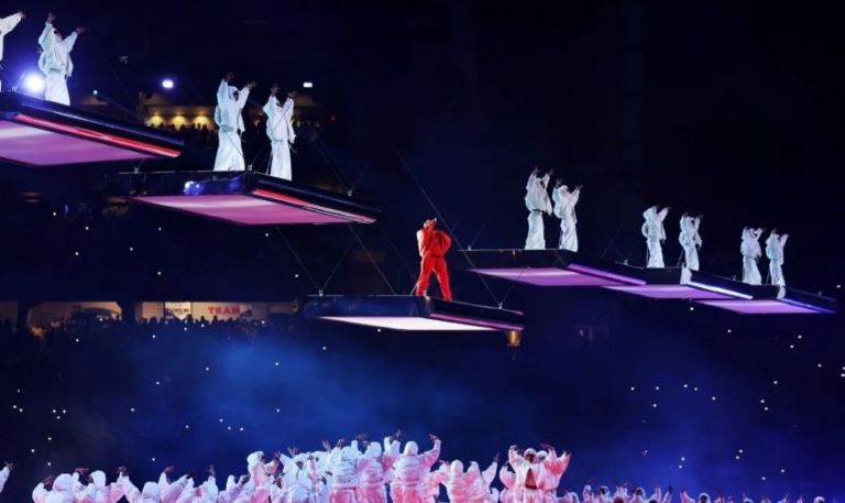 Las presentaciones de medio tiempo más impactantes, escandalosas y las más vistas del Super Bowl