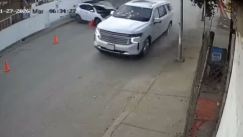 (VIDEO) Vehículo del secretario de Seguridad de Culiacán baleado en operativo en el sector Aeropuerto