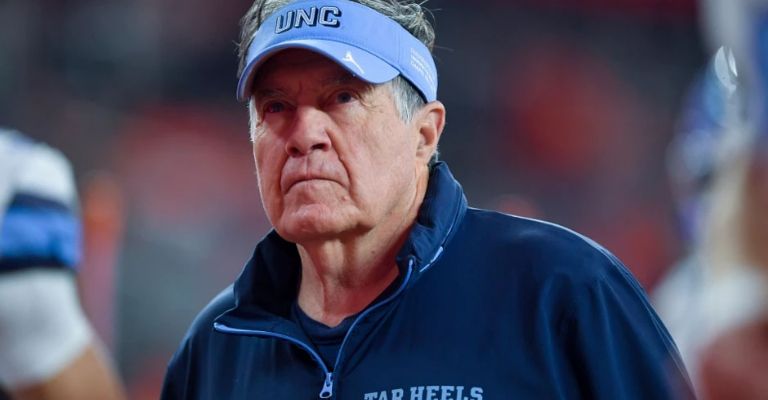 Actualmente es entrenador en nivel colegial