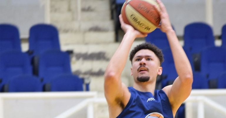 El estadounidense ya se entrena con Halcones