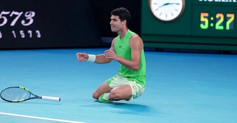 Alcaraz se impuso en un maratónico encuentro