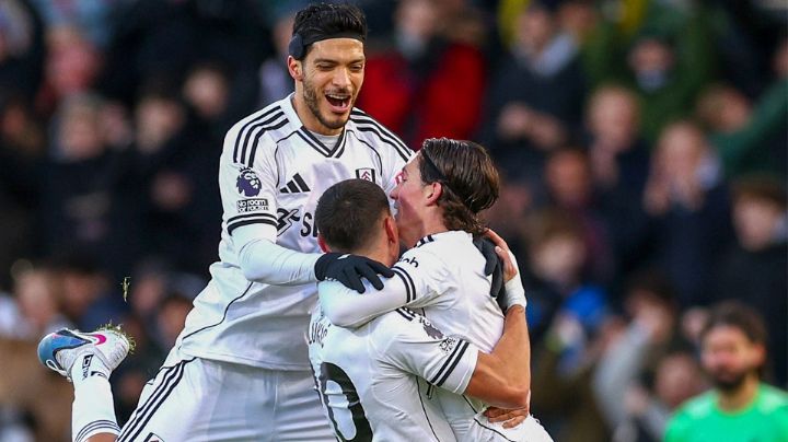 Raúl Jiménez fue factor para que el Fulham concretara el empate ante el Liverpool en la Premier League