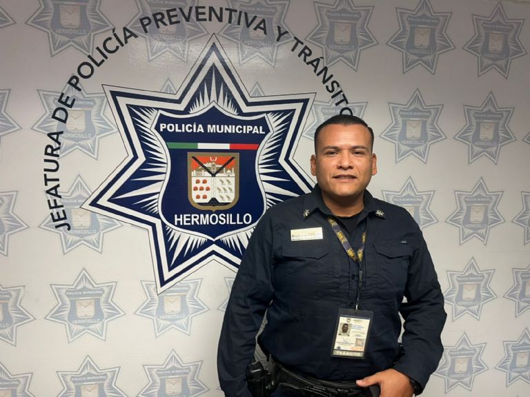 José Antonio Acuña Carrasco cuenta con 18 años de servicio en la Policia Municipal.