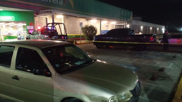 Los hechos ocurrieron la noche de este lunes afuera de un supermercado. Foto: Facebook