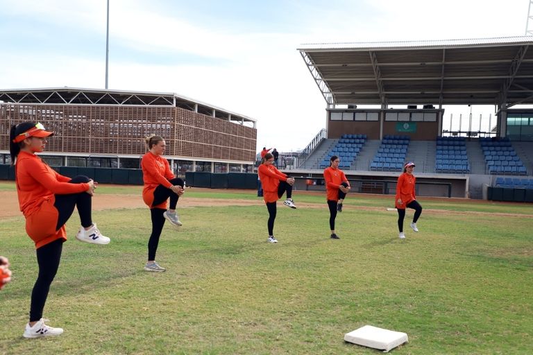 Naranjeritas de Hermosillo dan inicio a la pretemporada de la Liga Mexicana de Softbol Femenil
