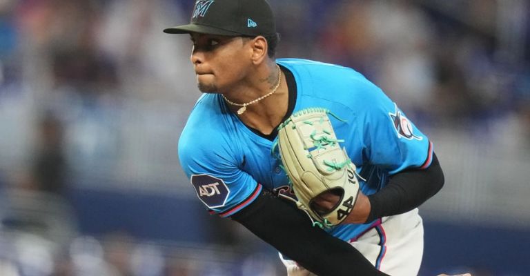 El diestro probará suerte con los Cubs