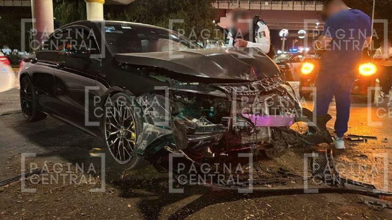 El accidente movilizó a autoridades. Foto: Twitter @paginacentralmx