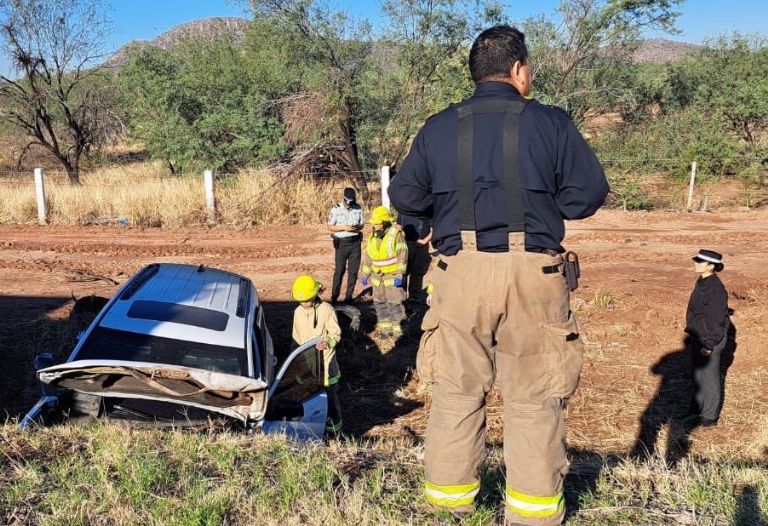 Autoridades de Sonora informan que secretario de Gobierno está bien, Adolfo Salazar, tras accidente carretero