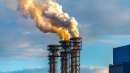 Foto que representa a Trump revoca el 'dictamen de peligro' y pone fin a legislación climática en Estados Unidos