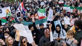 Foto que representa a Trump anuncia envío del portaaviones USS Gerald R. Ford a Medio Oriente para reforzar la presencia militar