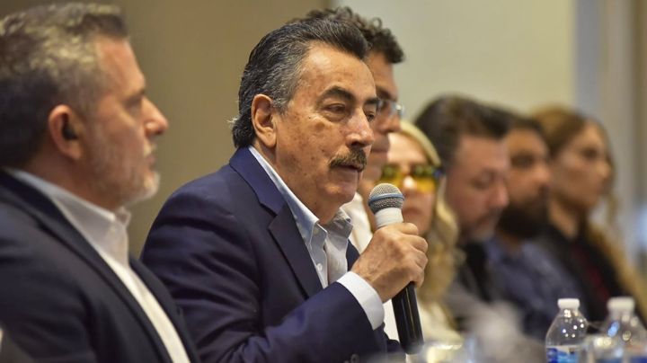 Lamarque impulsa en conversatorio universitario la 'Triple Hélice' para el desarrollo estratégico de Sonora