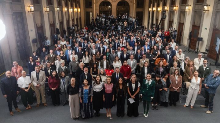 Claudia Sheinbaum anuncia incentivos al cine mexicano junto a Salma Hayek: Hasta 40 mdp por proyecto