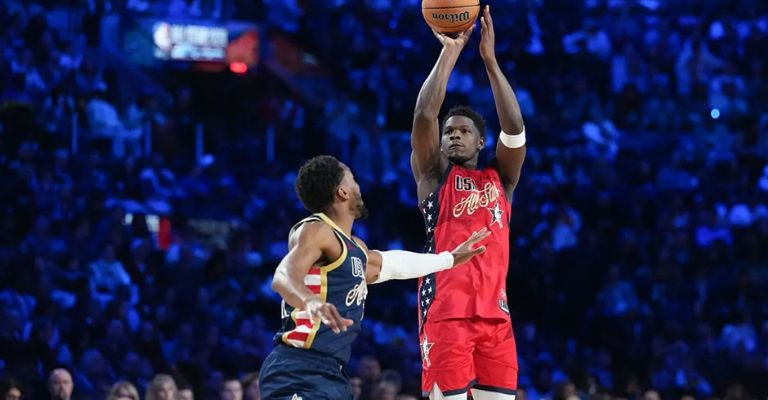 Edwards brilló en cada uno de los encuentros