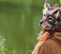 ¿Por qué todos hablan de los 'therians' en redes sociales y cómo se diferencian de los 'furros'?