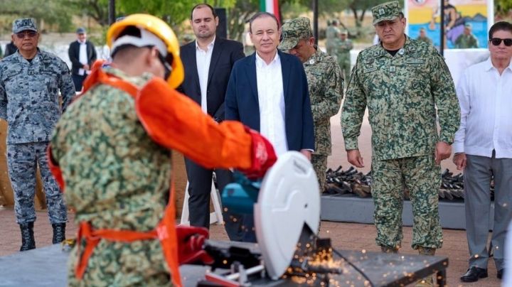Se retiran de las calles más de 900 armas; Alfonso Durazo encabeza ceremonia de destrucción