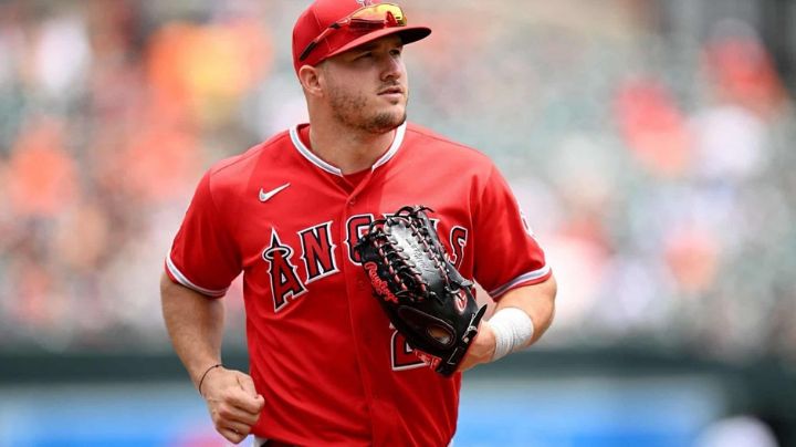 Mike Trout dice que volverá a cubrir el jardín central; no jugará el Clásico Mundial