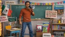 Foto que representa a (VIDEO) Entre memes y burlas, Salinas Pliego exhibe figura de Marx Arriaga con sello de "rechazado"