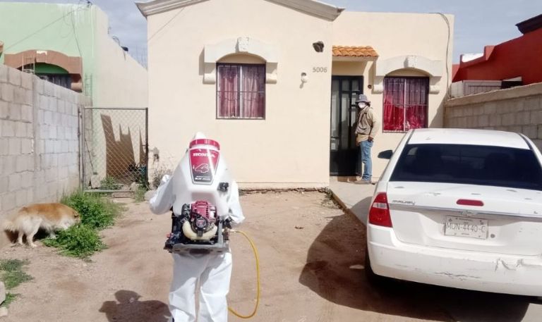 Refuerzan campaña permanente de fumigación para reducir riesgos sanitarios en Agua Prieta