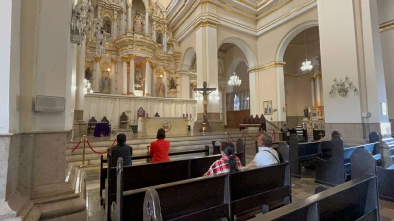 Hermosillenses acuden por ceniza cuaresmal; autoridades católicas llaman a la reflexión