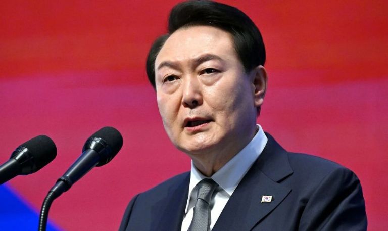 El expresidente Yoon Suk-yeol es sentenciado a cadena perpetua por Corea del Sur