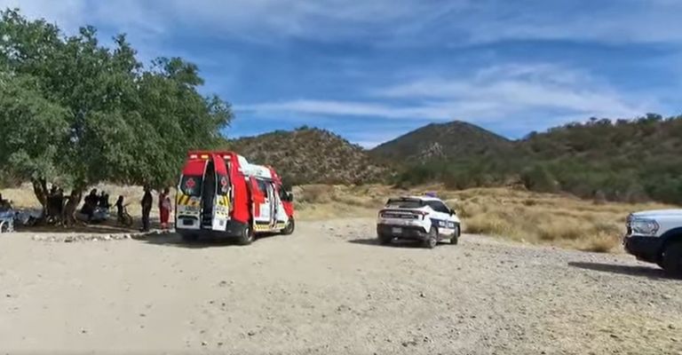 Rescatan a adulto mayor en el cerro El Bachoco, al norte de Hermosillo. 