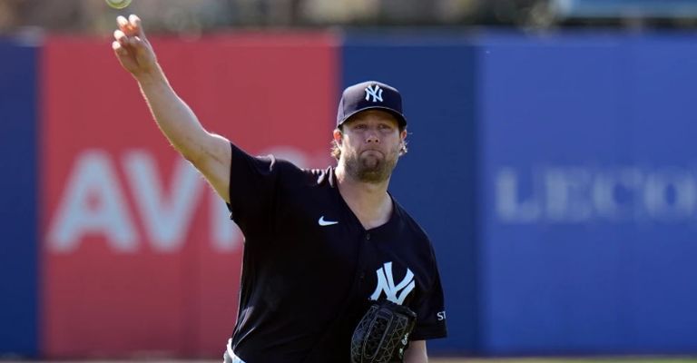 Cole se vio bien en su sesión de lanzamientos