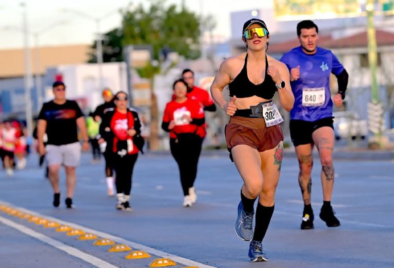 Antonio 'Toño' Astiazarán participa en 'Corriendo por la Educación' en Hermosillo