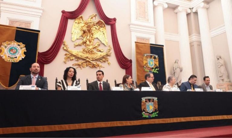 Gobierno de Sonora presenta agenda literaria en su primer fin de semana en la FIL Palacio de Minería 2026
