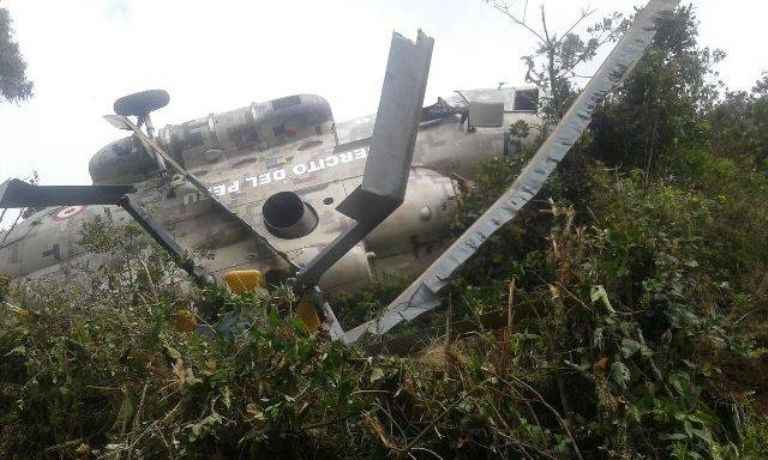Accidente de helicóptero de la Fuerza Aérea de Perú deja a 15 personas sin vida